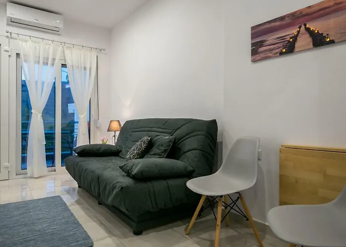 Doukas & Skála Marión