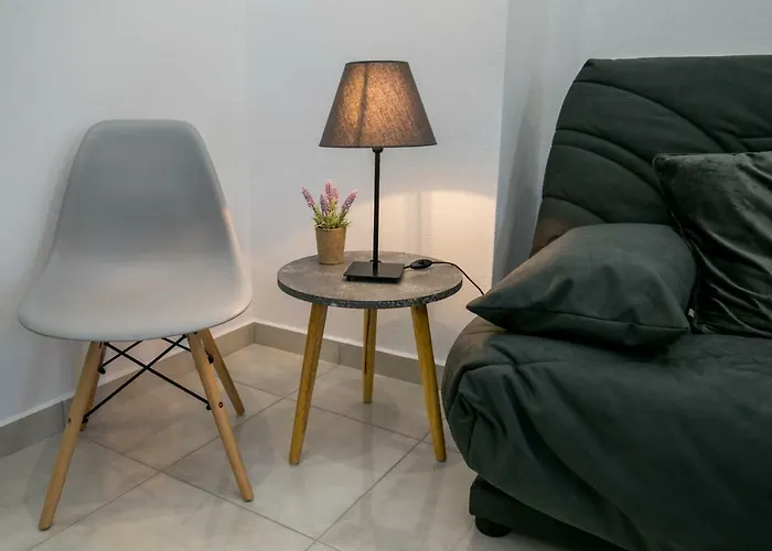 شقة Doukas & Skála Marión