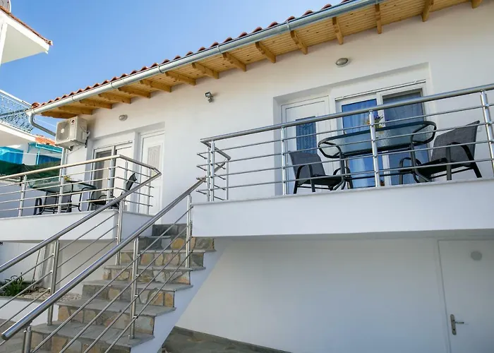 شقة Doukas & Skála Marión