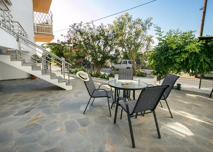 شقة Doukas & Skála Marión