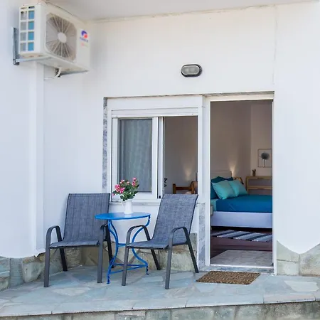 Doukas & Appartement