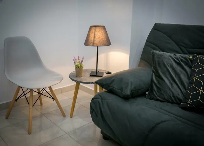 Doukas & Skála Marión